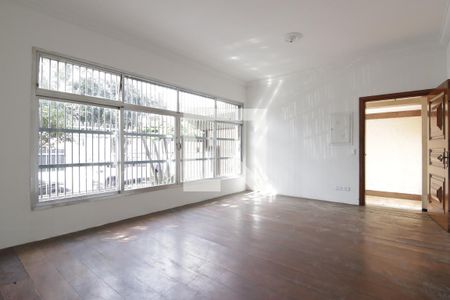 Sala de casa para alugar com 3 quartos, 260m² em Vila Paranaguá, São Paulo