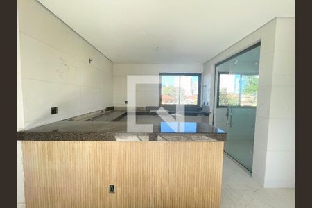 Apartamento à venda com 250m², 4 quartos e 3 vagasCozinha 