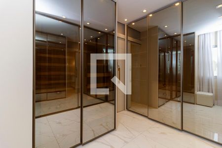 Apartamento à venda com 280m², 3 quartos e 4 vagasSuíte Principal - Closet