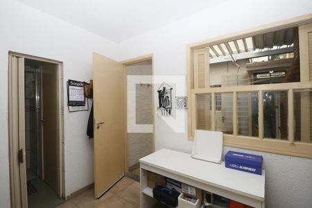 Casa à venda com 120m², 3 quartos e 2 vagasQuarto de Serviço