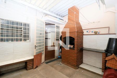 Casa à venda com 120m², 3 quartos e 2 vagasChurrasqueira