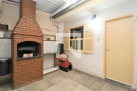 Casa à venda com 120m², 3 quartos e 2 vagasChurrasqueira