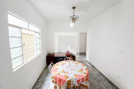 Sala de casa à venda com 3 quartos, 219m² em São João Batista, Belo Horizonte