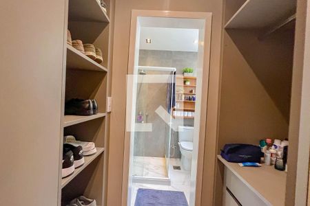 Apartamento para alugar com 151m², 3 quartos e 1 vagaCloset