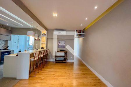 Sala de apartamento para alugar com 3 quartos, 151m² em Laranjeiras, Rio de Janeiro