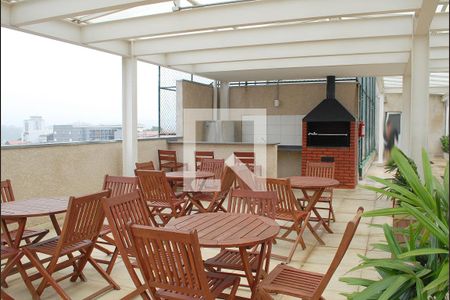 Apartamento à venda com 47m², 2 quartos e 1 vaga Apartamento à venda com 47m², 2 quartos e 1 vagaÁrea comum - Churrasqueira