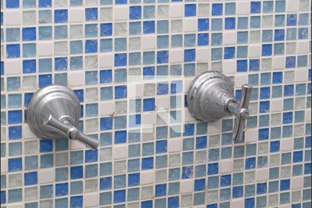 Apartamento à venda com 47m², 2 quartos e 1 vaga Apartamento à venda com 47m², 2 quartos e 1 vagaBanheiro