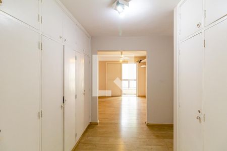 Apartamento à venda com 59m², 1 quarto e 1 vaga Apartamento à venda com 59m², 1 quarto e 1 vagaCloset