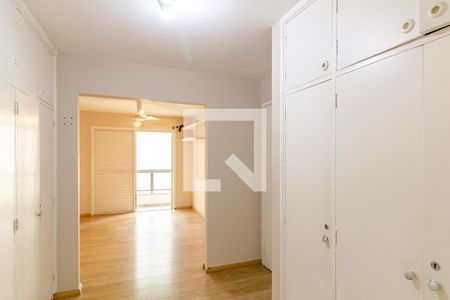 Apartamento à venda com 59m², 1 quarto e 1 vaga Apartamento à venda com 59m², 1 quarto e 1 vagaCloset