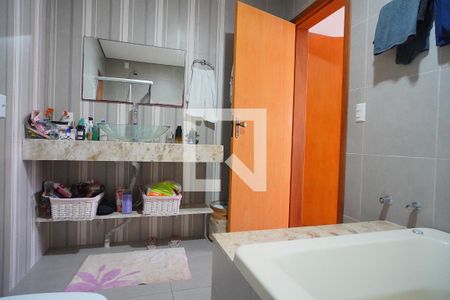 Casa à venda com 350m², 4 quartos e 4 vagasBanheiro Quarto