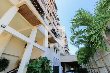 Apartamento para alugar com 70m², 2 quartos e 1 vagaFachada