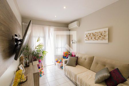 Sala de apartamento para alugar com 2 quartos, 70m² em Anil, Rio de Janeiro