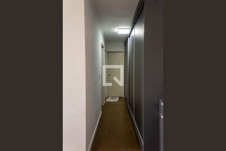 Corredor de apartamento para alugar com 2 quartos, 44m² em Jardim Presidente Dutra, Guarulhos