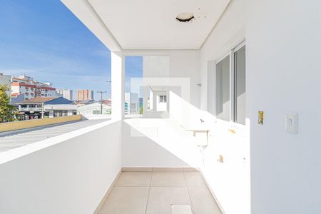Sala/Cozinha-Varanda de apartamento para alugar com 2 quartos, 60m² em Harmonia, Canoas