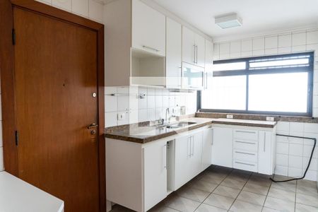 Apartamento à venda com 101m², 3 quartos e 2 vagasCozinha