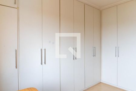 Apartamento à venda com 101m², 3 quartos e 2 vagasQuarto 2 - Armários