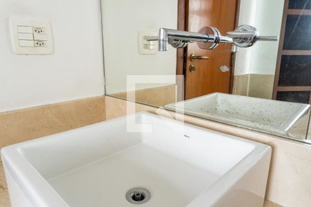 Apartamento à venda com 101m², 3 quartos e 2 vagasBanheiro da Suíte