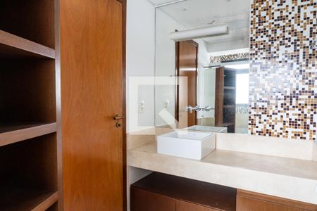 Apartamento à venda com 101m², 3 quartos e 2 vagasBanheiro da Suíte