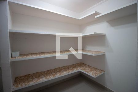 Casa para alugar com 130m², 3 quartos e 3 vagas Casa para alugar com 130m², 3 quartos e 3 vagasCloset da suíte