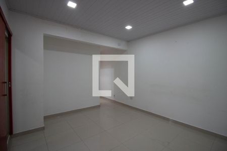 Casa para alugar com 130m², 3 quartos e 3 vagas Casa para alugar com 130m², 3 quartos e 3 vagasSuite