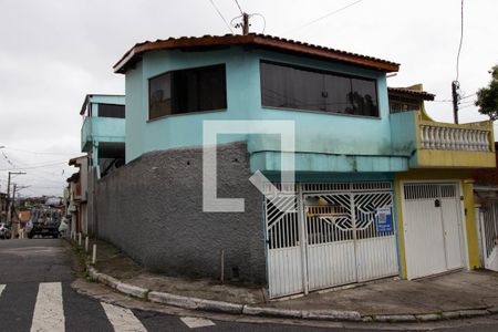 Casa para alugar com 130m², 3 quartos e 3 vagas Casa para alugar com 130m², 3 quartos e 3 vagasFachada