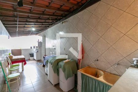 Casa à venda com 350m², 3 quartos e 3 vagasÁrea de Serviço