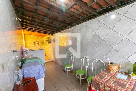 Casa à venda com 350m², 3 quartos e 3 vagasÁrea de Serviço