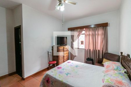 Casa à venda com 350m², 3 quartos e 3 vagasQuarto Suíte