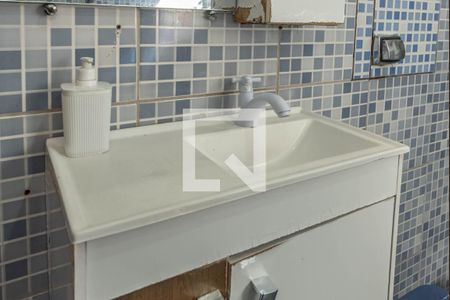 Casa à venda com 174m², 4 quartos e 2 vagasBanheiro Social