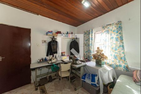 Casa à venda com 174m², 4 quartos e 2 vagasQuarto 2