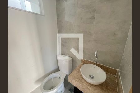 Banheiro de casa à venda com 3 quartos, 185m² em Itapoã, Belo Horizonte