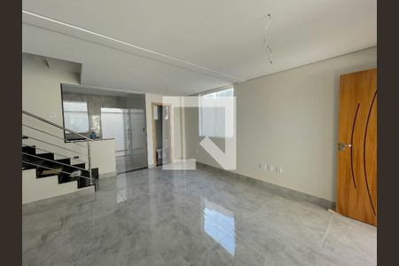 Sala de casa à venda com 3 quartos, 185m² em Itapoã, Belo Horizonte
