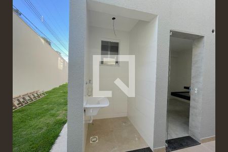 Casa à venda com 185m², 3 quartos e 2 vagasVaranda