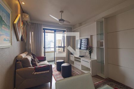 Sala de apartamento para alugar com 1 quarto, 50m² em Centro, Curitiba