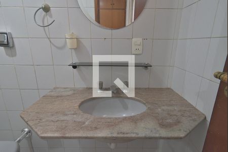 Apartamento à venda com 104m², 3 quartos e 1 vaga Apartamento à venda com 104m², 3 quartos e 1 vagaBanheiro da Suíte