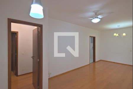 Sala de apartamento à venda com 3 quartos, 104m² em Cambuí, Campinas