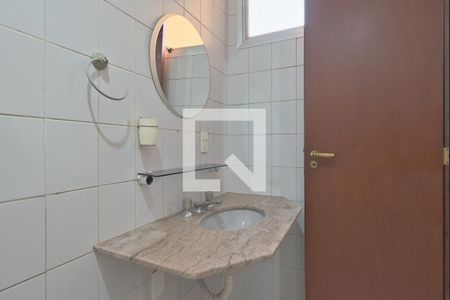 Apartamento à venda com 104m², 3 quartos e 1 vaga Apartamento à venda com 104m², 3 quartos e 1 vagaBanheiro da Suíte