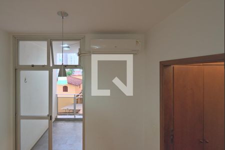 Sala de apartamento à venda com 3 quartos, 104m² em Cambuí, Campinas