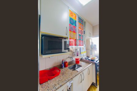 Cozinha de apartamento para alugar com 3 quartos, 64m² em Vila Ema, São Paulo