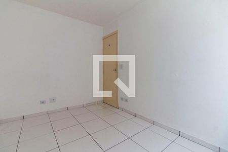 Quarto  de casa para alugar com 1 quarto, 28m² em Parque Guarani, São Paulo