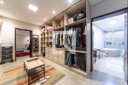 Casa à venda com 208m², 3 quartos e 5 vagas Casa à venda com 208m², 3 quartos e 5 vagasCloset da Suíte 3