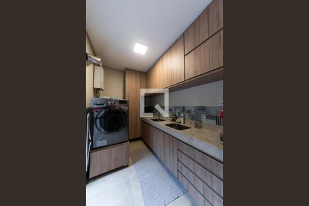 Casa à venda com 208m², 3 quartos e 5 vagas Casa à venda com 208m², 3 quartos e 5 vagasLavanderia