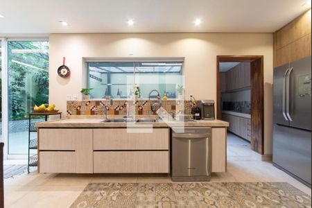 Casa à venda com 208m², 3 quartos e 5 vagas Casa à venda com 208m², 3 quartos e 5 vagasCozinha