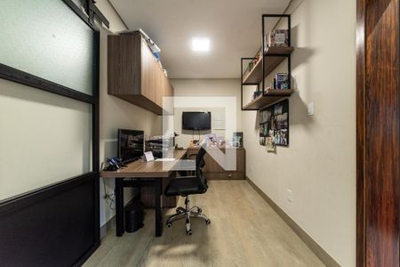 Casa à venda com 208m², 3 quartos e 5 vagas Casa à venda com 208m², 3 quartos e 5 vagasEscritório