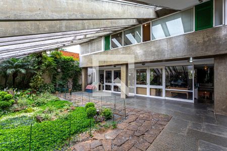 Casa à venda com 424m², 5 quartos e 4 vagasFrente do Imóvel