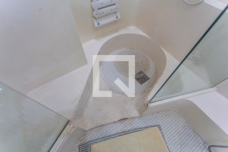 Casa à venda com 424m², 5 quartos e 4 vagasDetalhe do Banheiro da Suite Master