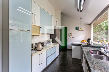 Casa à venda com 424m², 5 quartos e 4 vagasCozinha