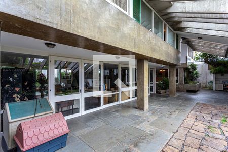 Casa à venda com 424m², 5 quartos e 4 vagasFrente do Imóvel 