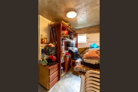 Casa à venda com 424m², 5 quartos e 4 vagasQuarto de Serviço 1