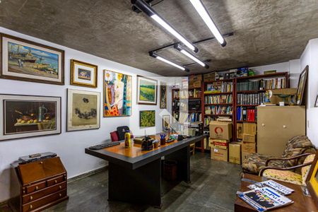 Casa à venda com 424m², 5 quartos e 4 vagasEscritório 2